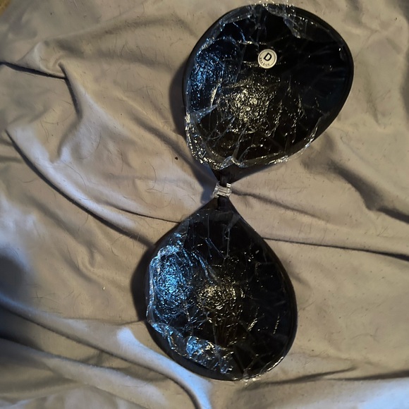 Strapless stick on bra - Picture 2 of 2